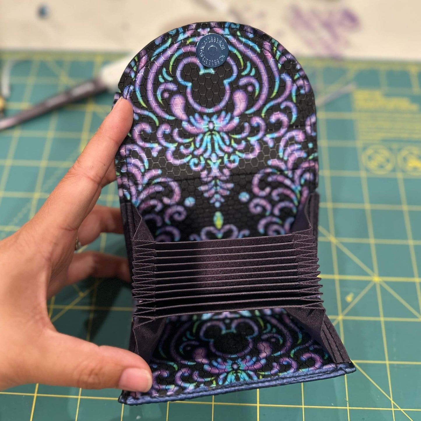 BLUE - 10 Card Slot Accordion Wallet Insert