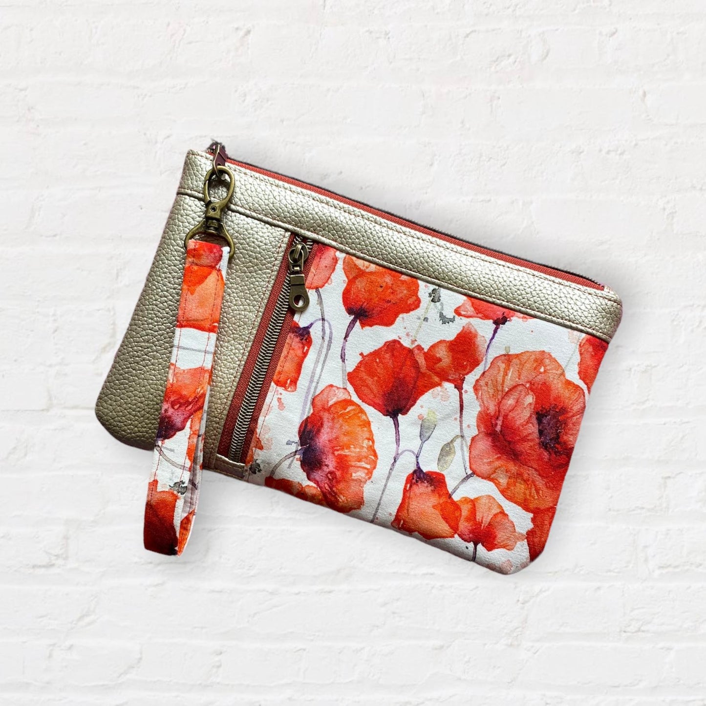 Poppy White